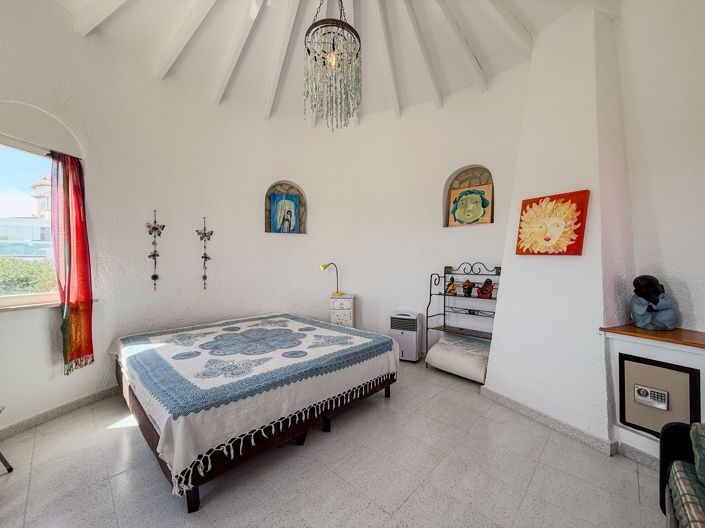 Image No.4-5 Bed Villa for sale