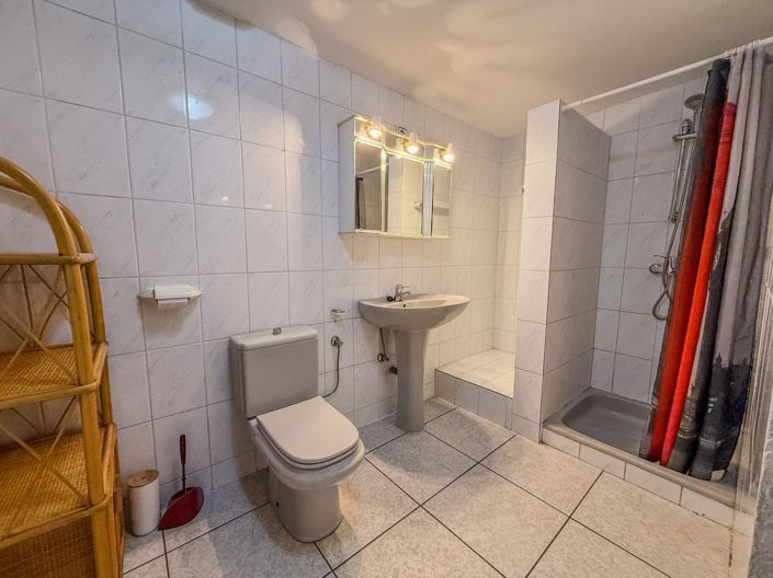 Image No.41-5 Bed Villa for sale