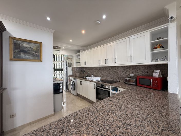 Image No.8-2 Bed Property for sale