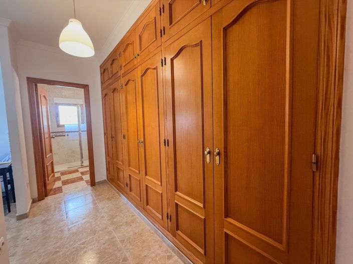 Image No.22-4 Bed Villa for sale