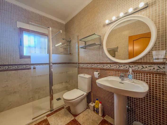 Image No.24-4 Bed Villa for sale