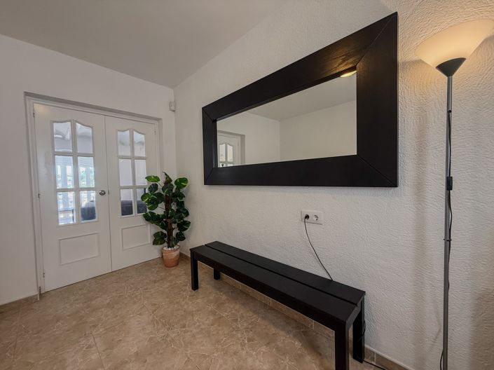 Image No.4-4 Bed Villa for sale