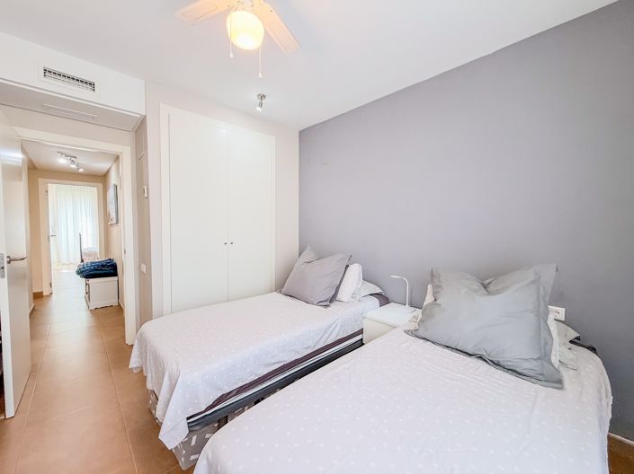 Image No.15-2 Bed Property for sale