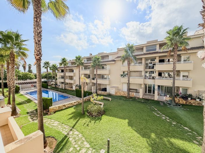 Image No.20-2 Bed Property for sale