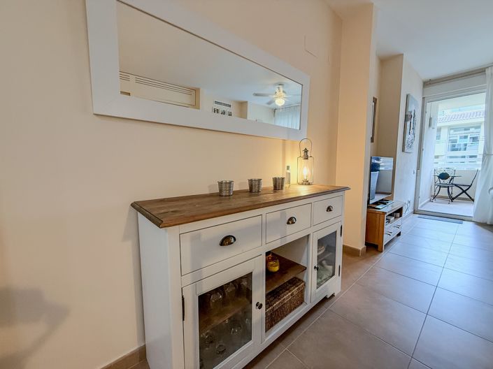 Image No.8-2 Bed Property for sale