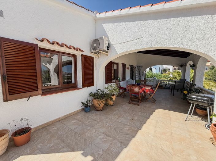 Image No.20-4 Bed Villa for sale