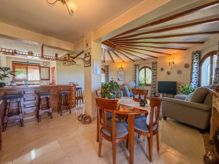 Image No.3-4 Bed Villa for sale