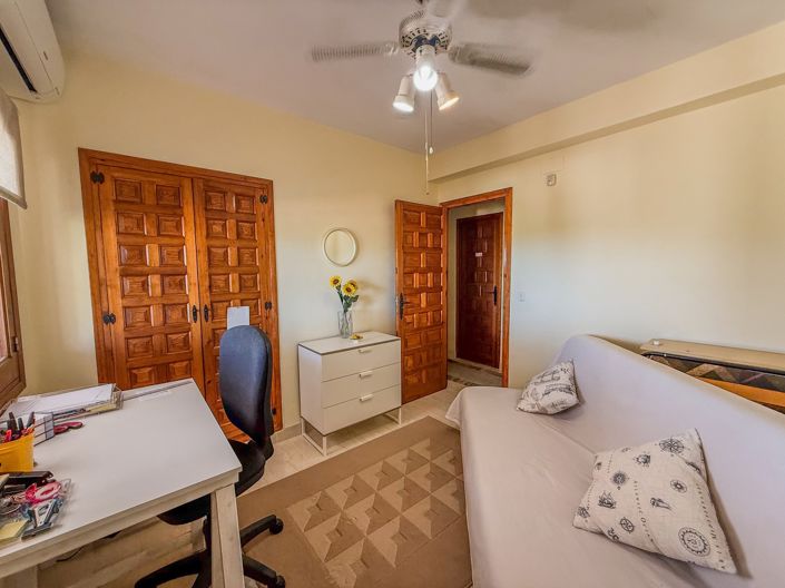 Image No.8-4 Bed Villa for sale