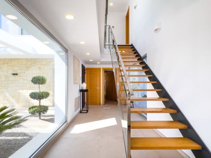 Image No.13-4 Bed Villa for sale