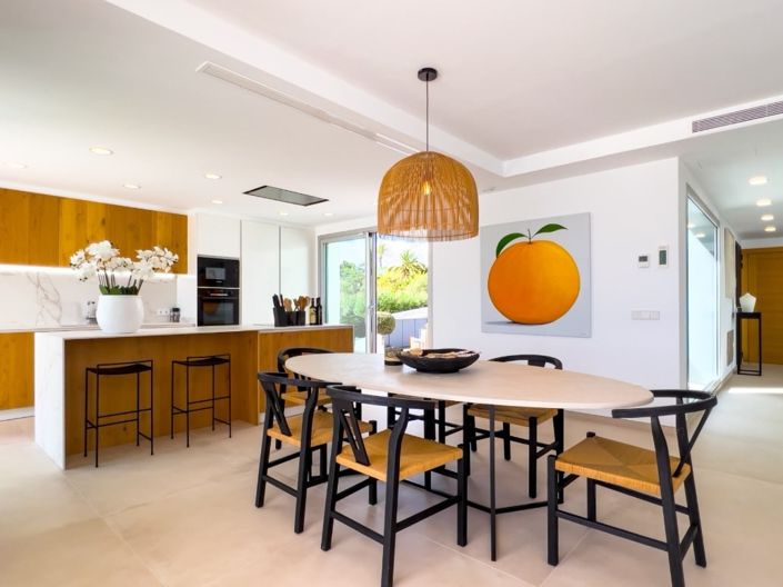 Image No.9-4 Bed Villa for sale