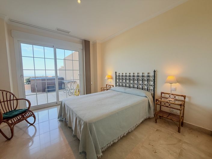 Image No.10-2 Bed Apartment for sale