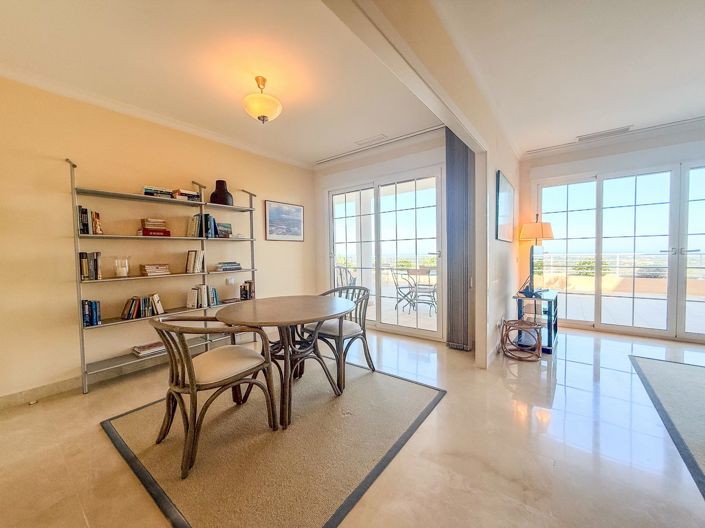 Image No.17-2 Bed Apartment for sale