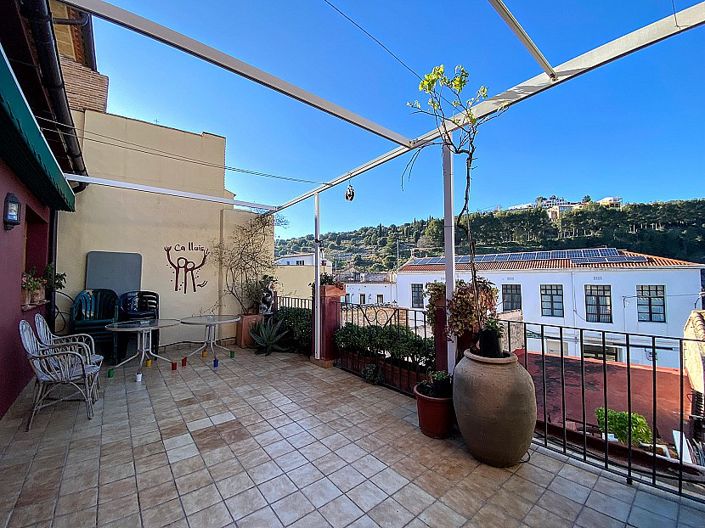 Image No.10-5 Bed Townhouse for sale