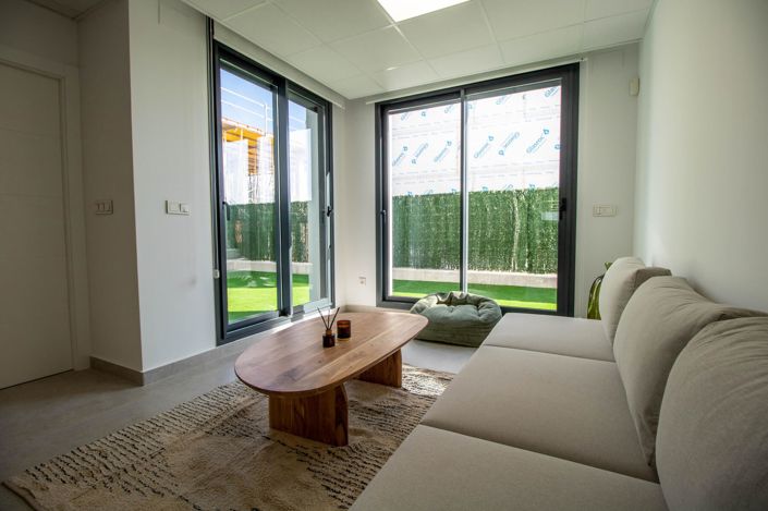 Image No.8-3 Bed Villa for sale