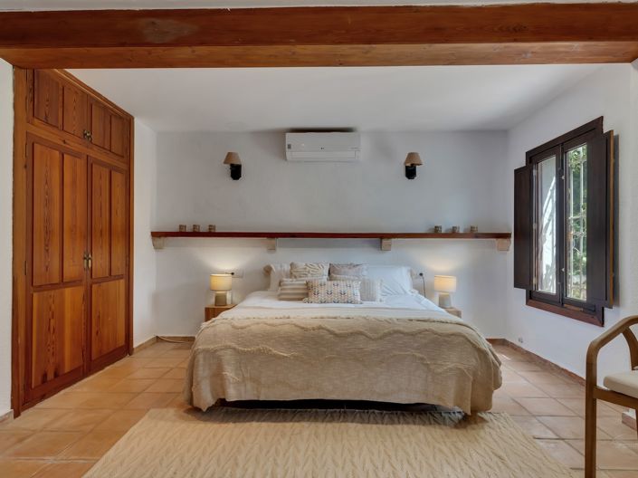 Image No.16-4 Bed Villa for sale