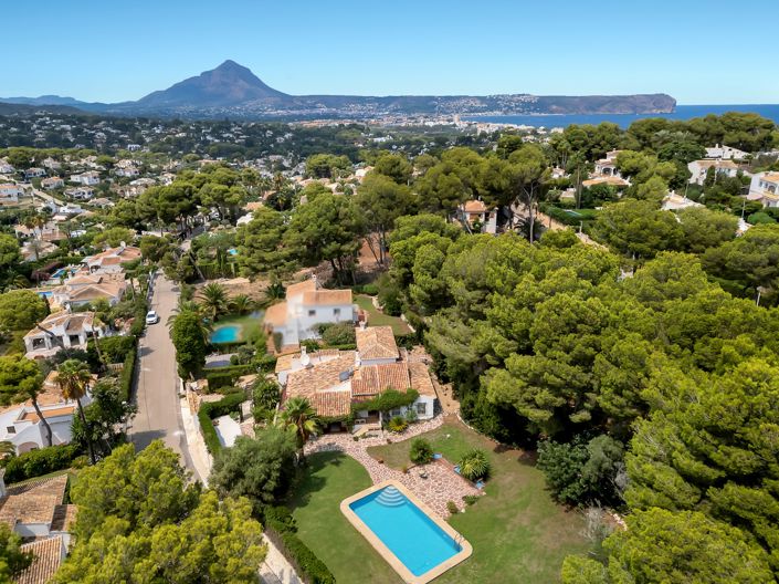 Image No.2-Villa de 4 chambres à vendre à Javea