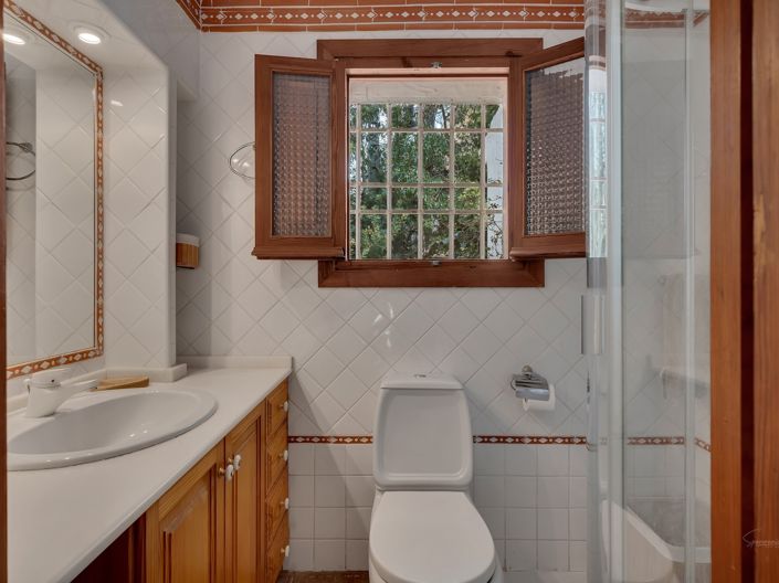 Image No.25-4 Bed Villa for sale