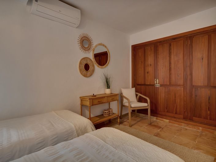 Image No.27-4 Bed Villa for sale