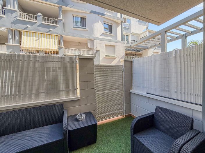 Image No.14-2 Bed Property for sale