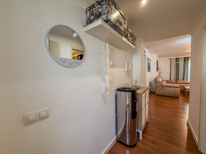 Image No.3-2 Bed Property for sale