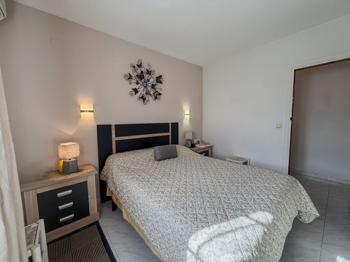 Image No.11-3 Bed Villa for sale