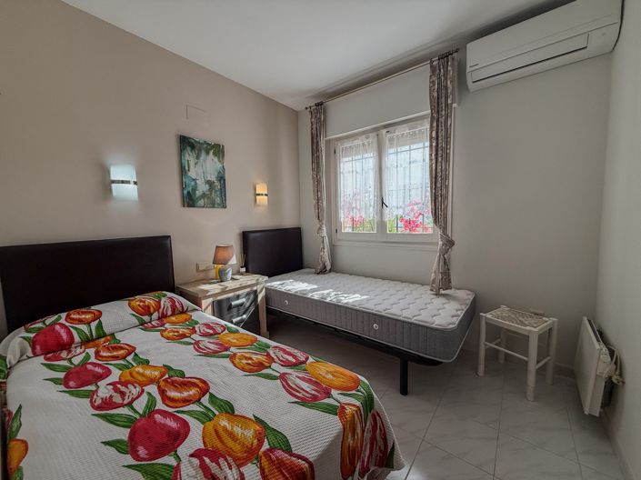 Image No.12-3 Bed Villa for sale