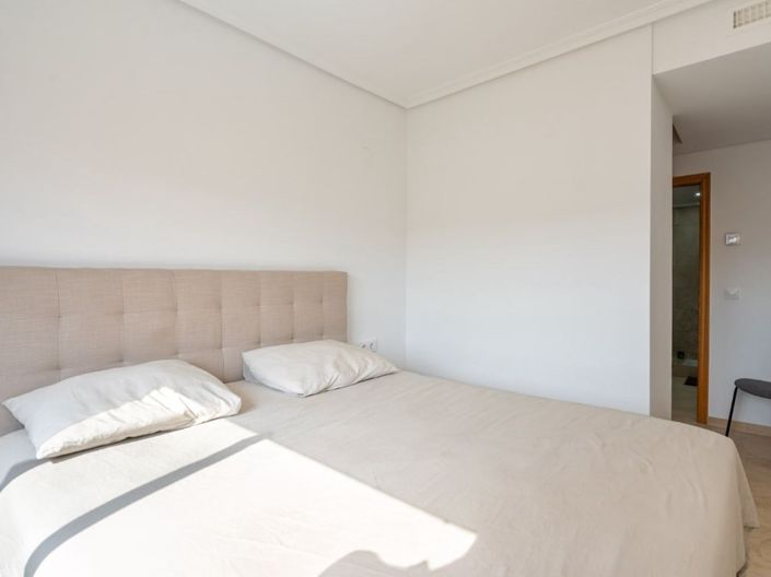 Image No.7-3 Bed Apartment for sale