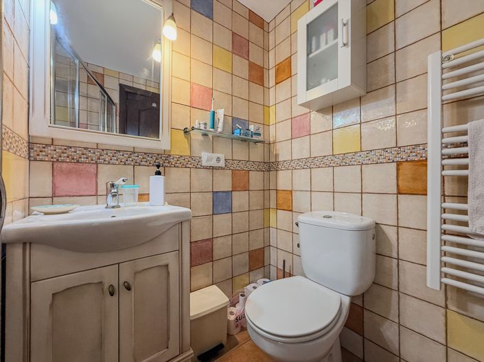 Image No.12-4 Bed Townhouse for sale