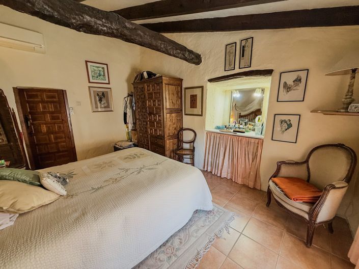 Image No.23-4 Bed Townhouse for sale