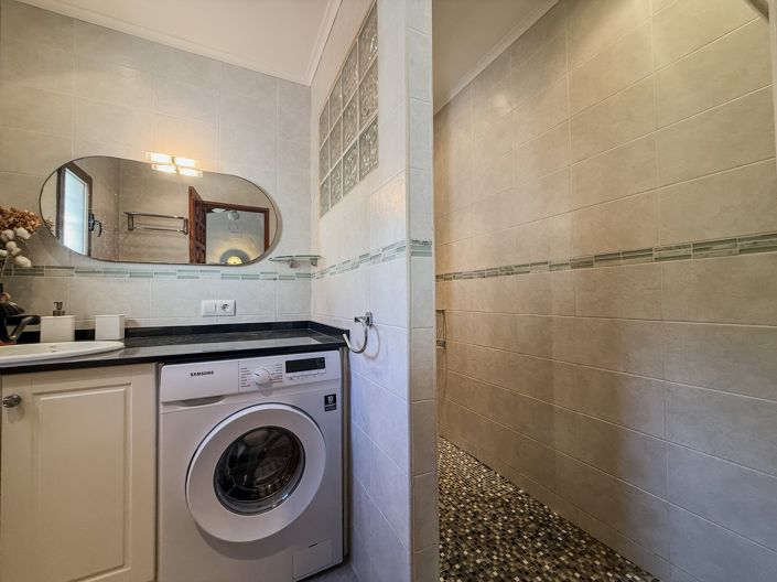 Image No.19-3 Bed Villa for sale