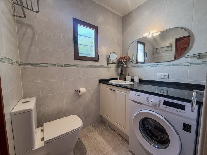 Image No.20-3 Bed Villa for sale