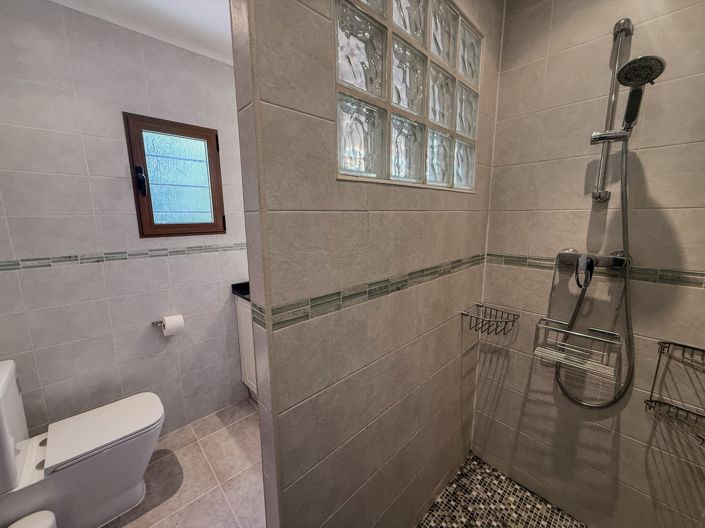 Image No.21-3 Bed Villa for sale