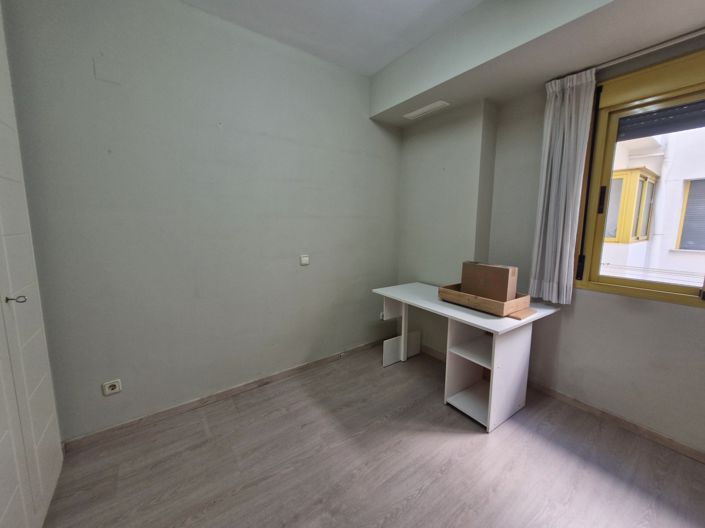 Image No.11-3 Bed Apartment for sale