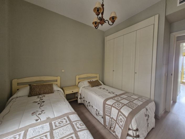 Image No.9-3 Bed Apartment for sale