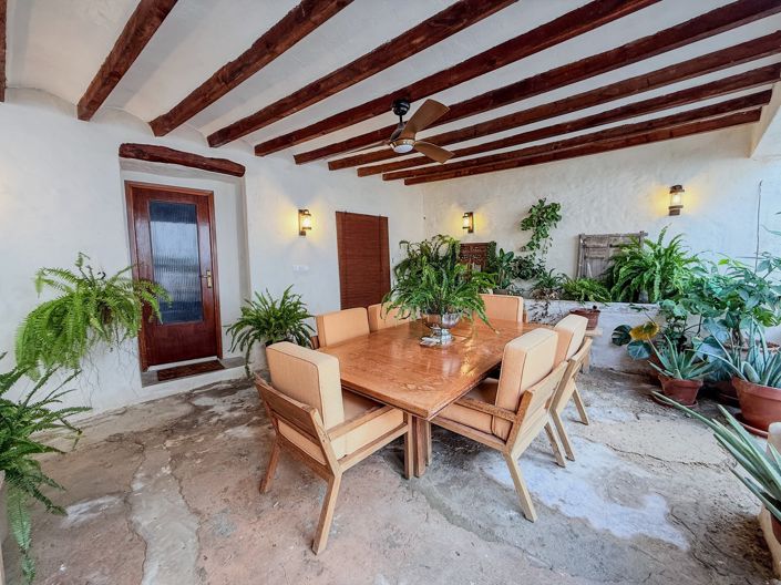 Image No.28-3 Bed Townhouse for sale