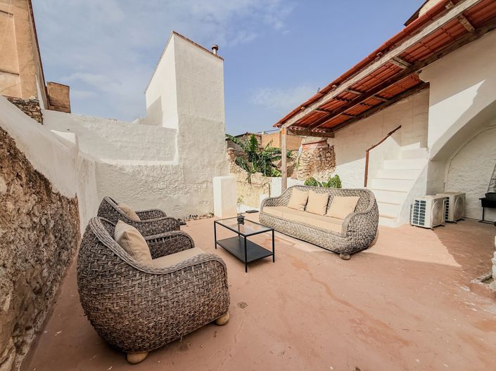 Image No.32-3 Bed Townhouse for sale