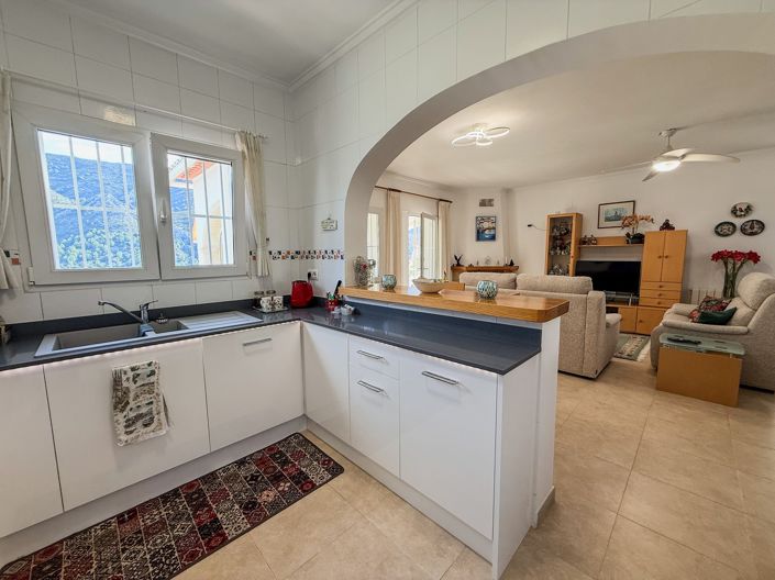 Image No.10-4 Bed Villa for sale