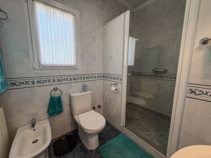 Image No.19-4 Bed Villa for sale