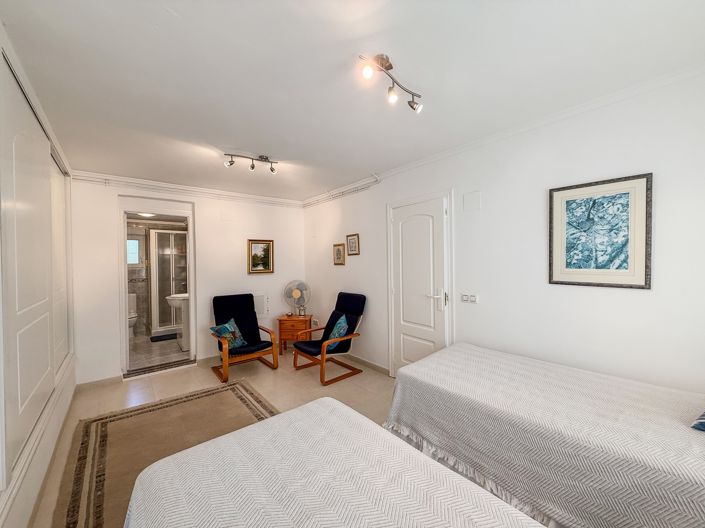 Image No.25-4 Bed Villa for sale