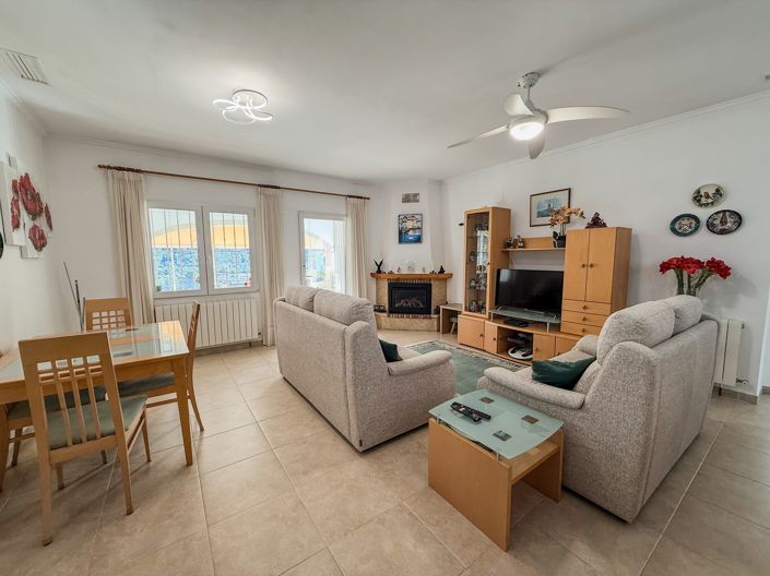 Image No.8-4 Bed Villa for sale