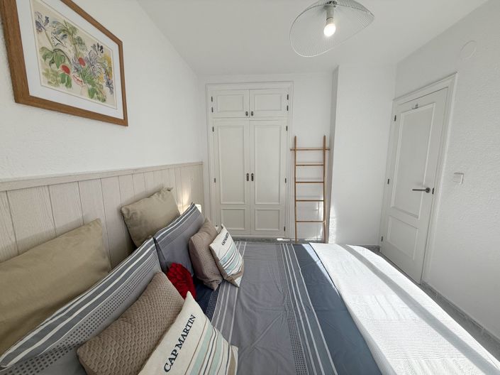 Image No.3-1 Bed Property for sale