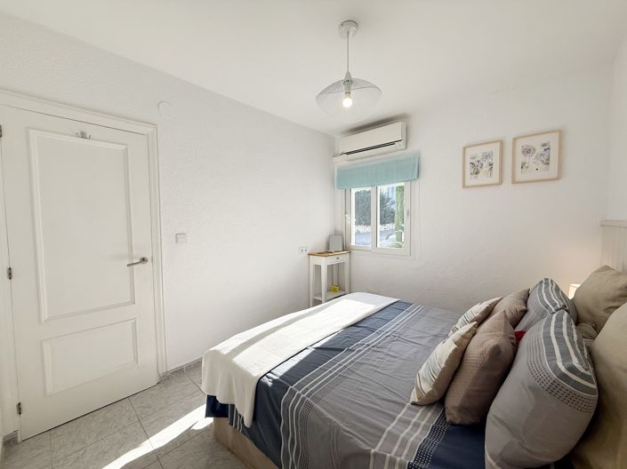 Image No.4-1 Bed Property for sale