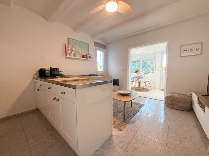 Image No.8-1 Bed Property for sale