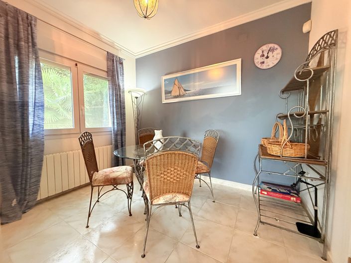 Image No.6-4 Bed Villa for sale