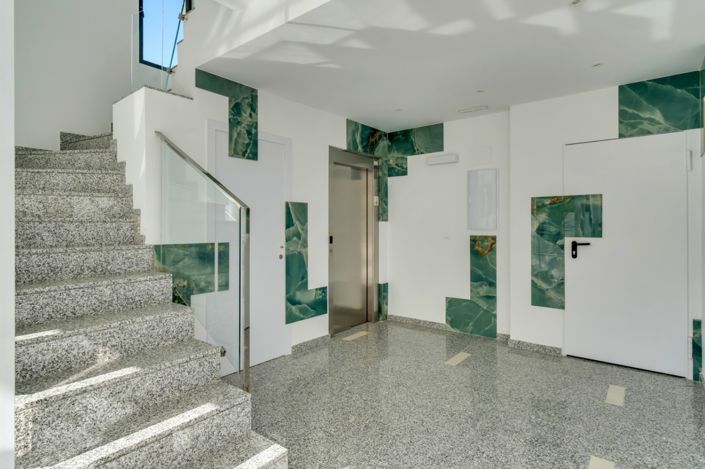 Image No.29-3 Bed Property for sale