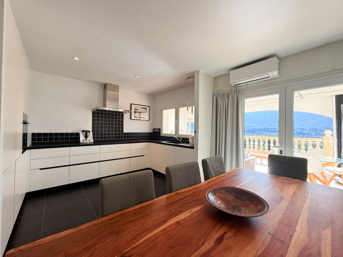 Image No.11-5 Bed Villa for sale