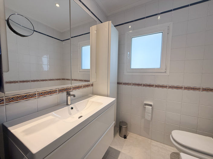 Image No.16-5 Bed Villa for sale