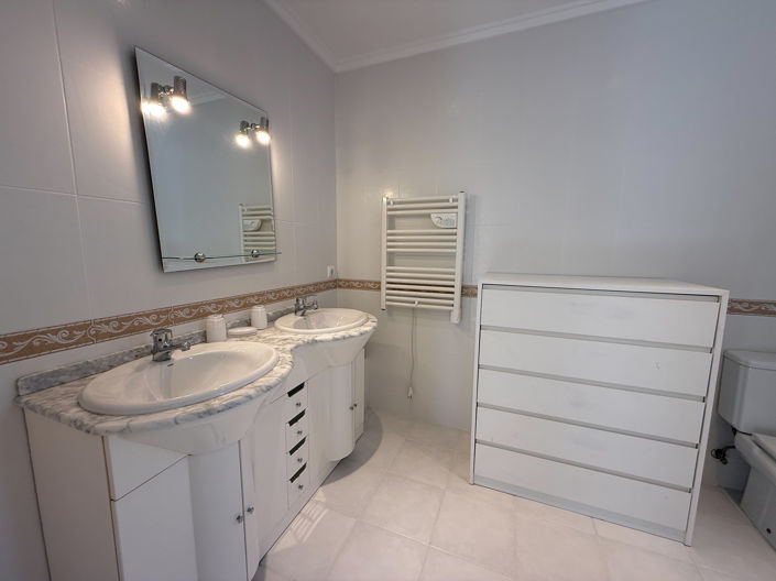 Image No.23-5 Bed Villa for sale