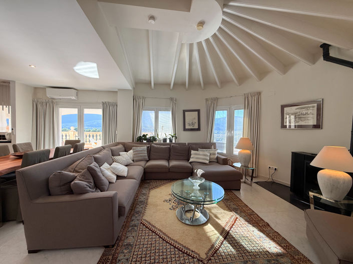 Image No.5-5 Bed Villa for sale