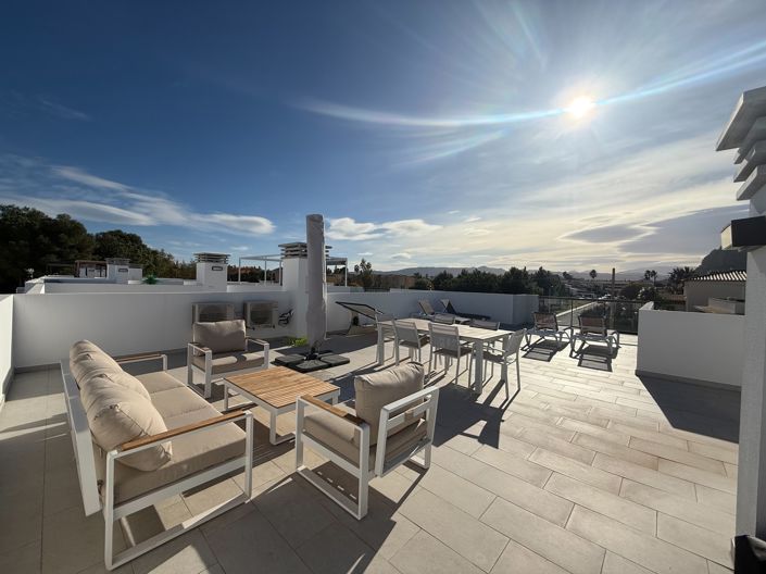 Image No.20-3 Bed Townhouse for sale